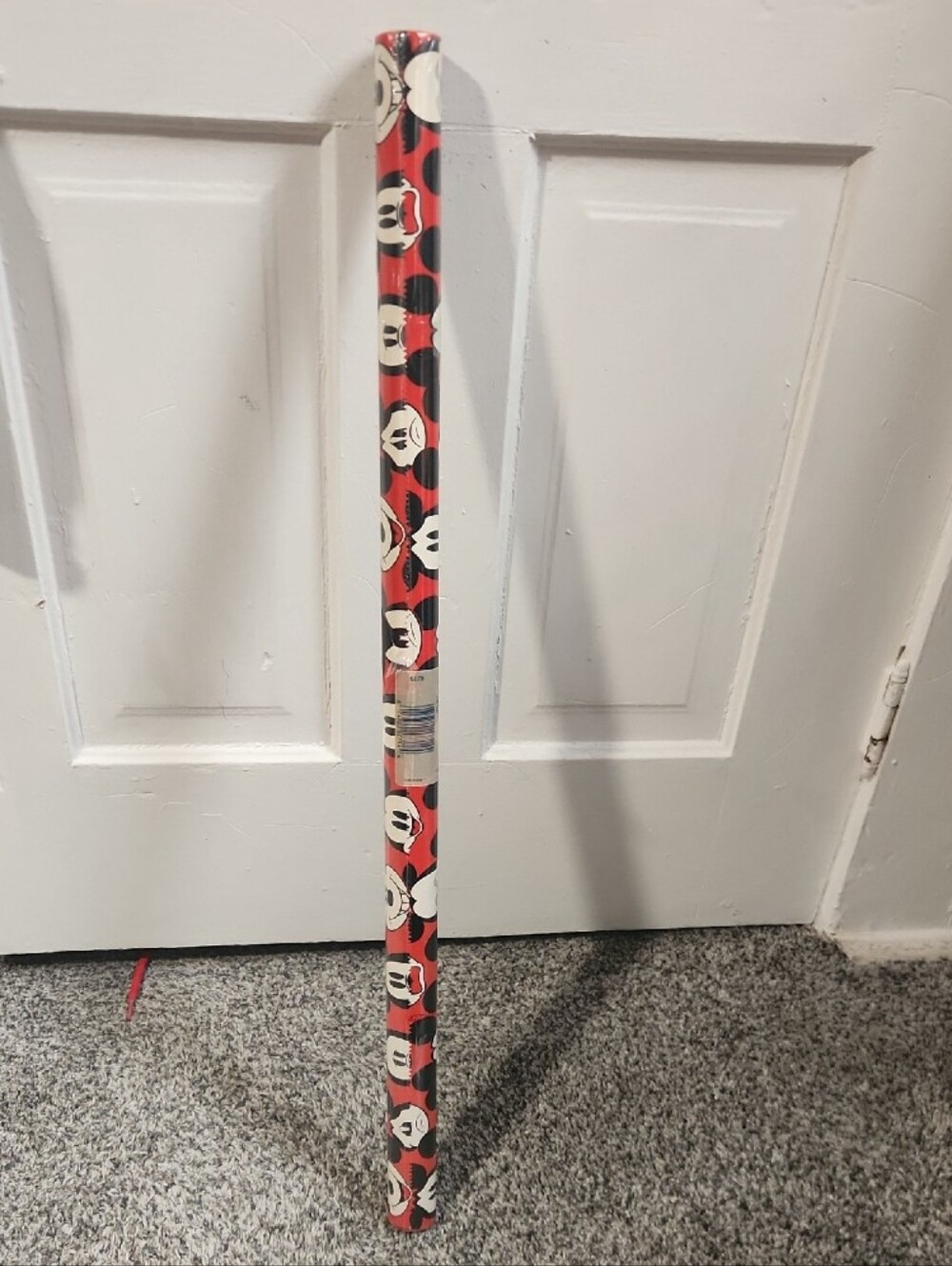 VTG DISNEY MICKEY MOUSE GIFT WRAP -CELEBRATIONS BY GIBSON- 15 Sq Ft.